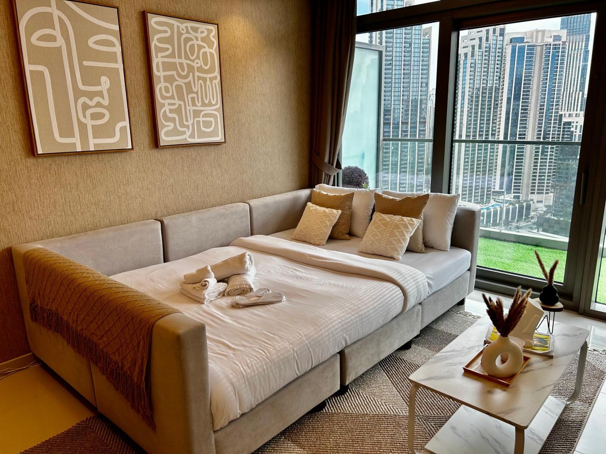Burj Khalifa Views 2Br With Infinity Pool Downtown Lejlighed Dubai Eksteriør billede