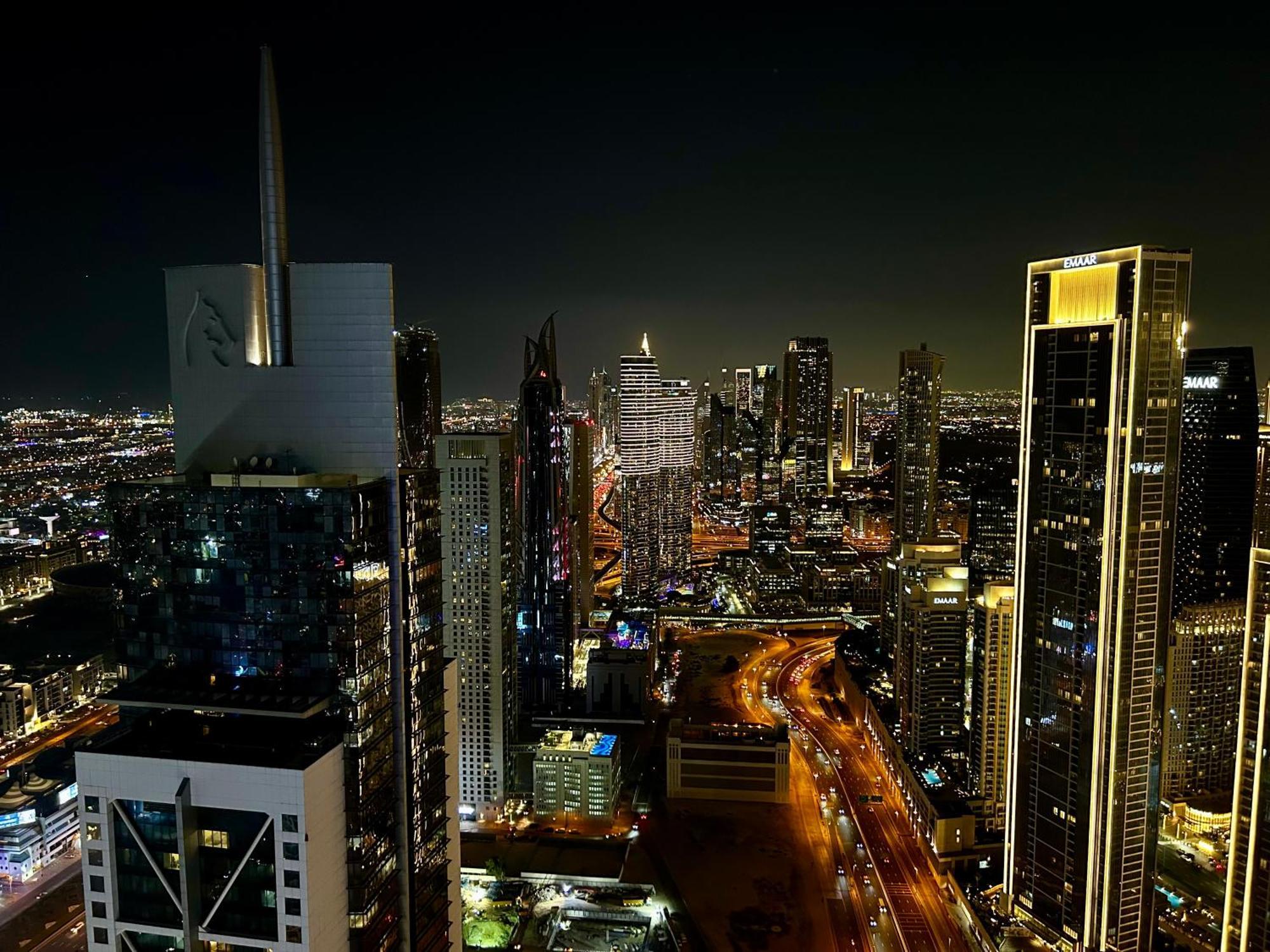 Burj Khalifa Views 2Br With Infinity Pool Downtown Lejlighed Dubai Eksteriør billede